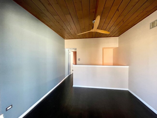 Photo - 3103 Eisenhauer Rd