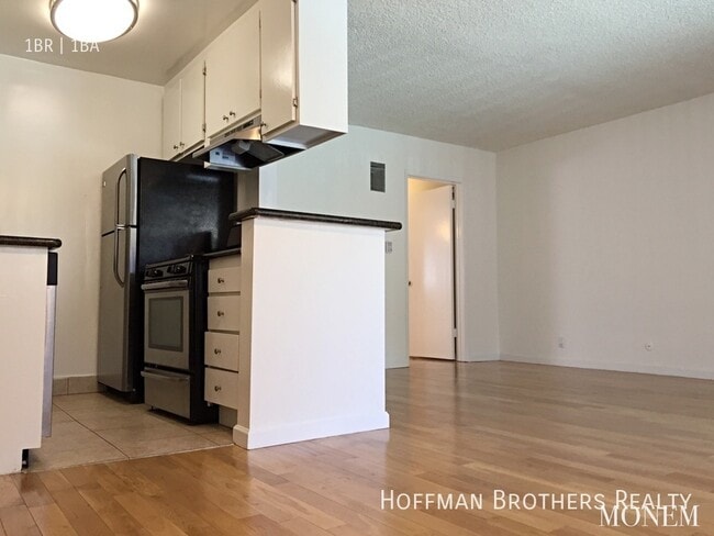 Photo - 1806 N Harvard Blvd Unit 16