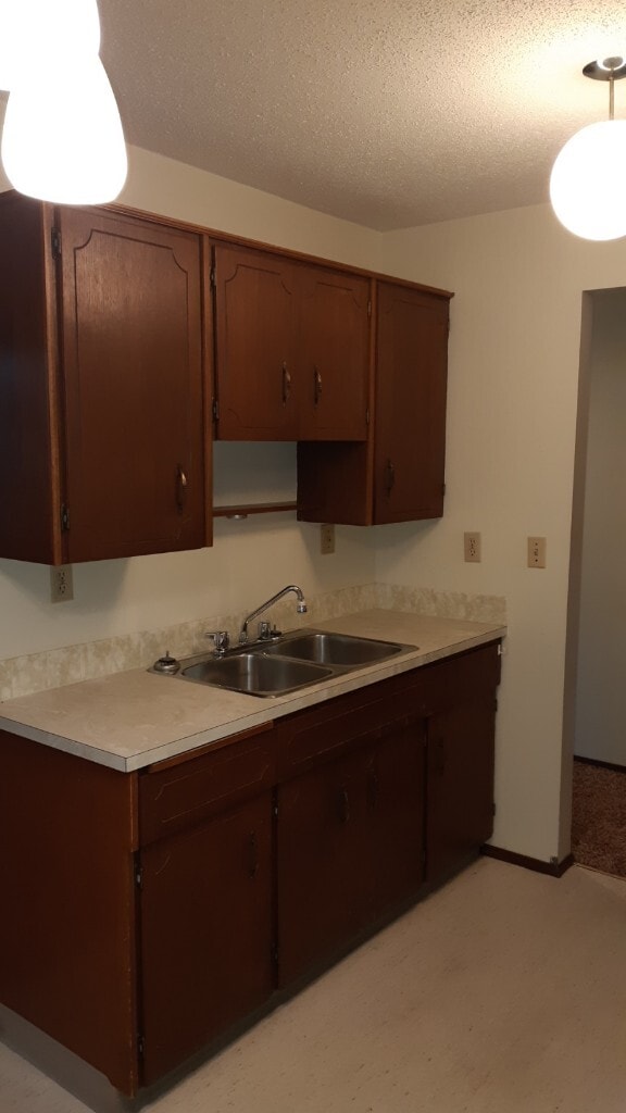 Building Photo - 0 Bed 0 Bath Unit 2