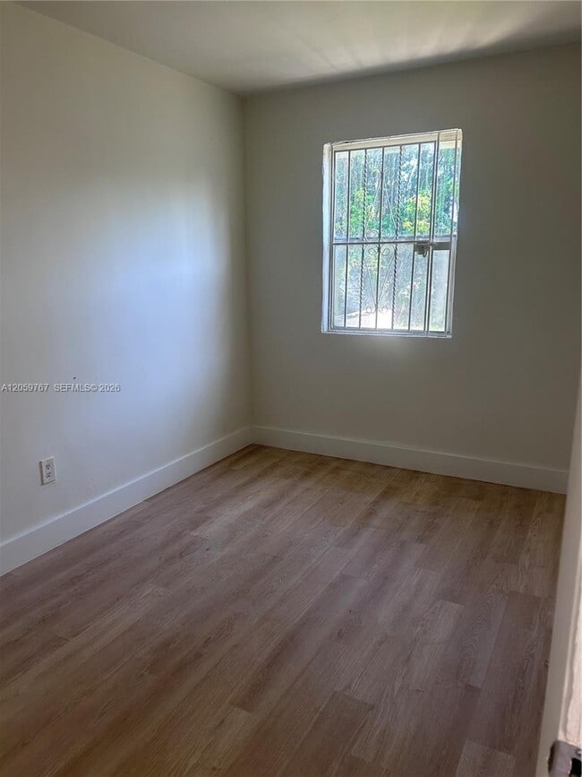 Photo - 1820 NW 73rd St Unit a