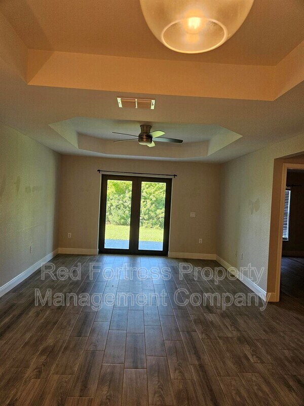 Photo - 5037 Centennial Blvd