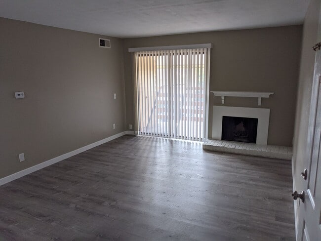 Photo - Mountain View 2 Bed 2 Bath 2 Balconies Top Floor Condo-Tons of Amenities