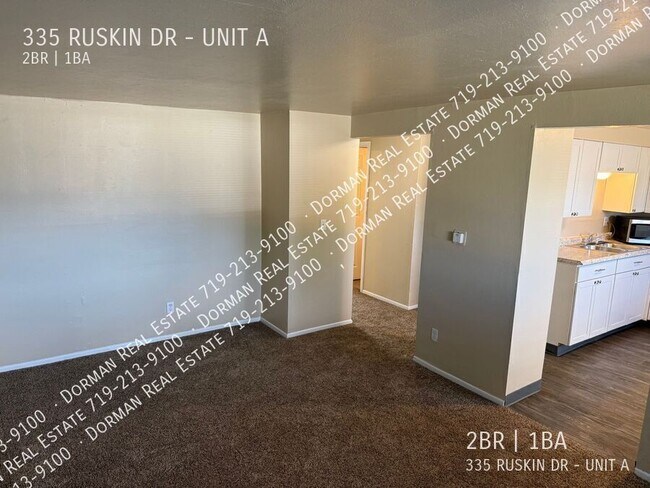 Photo - 335 Ruskin Dr Unit A