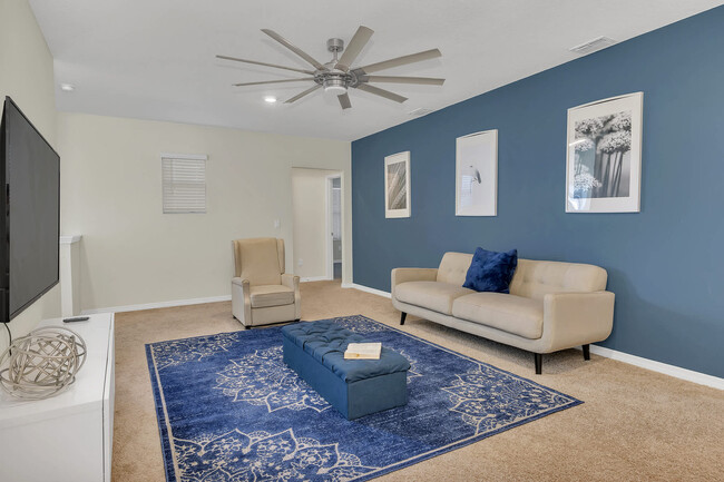 Building Photo - 7511 Oakmoss Loop Rental