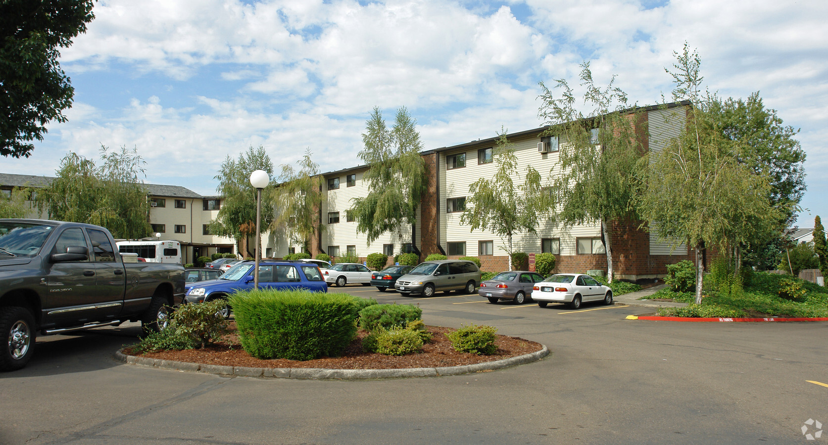 Holly Tree Village - Holly Tree Village Apartments