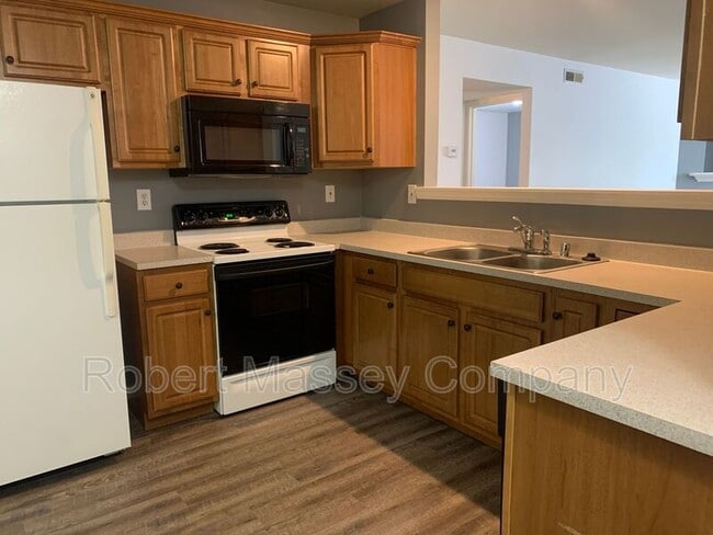 Photo - 1038 Brent St Unit #100