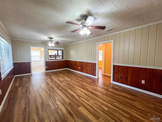 Photo - 608 N 70th Ave