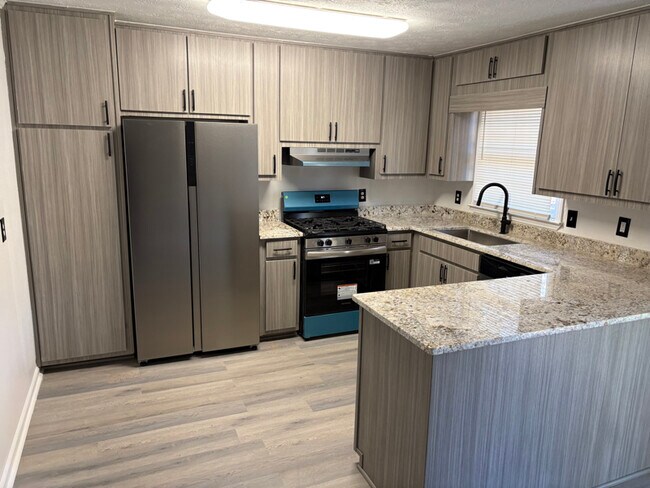 Building Photo - 6625 Paula Ct