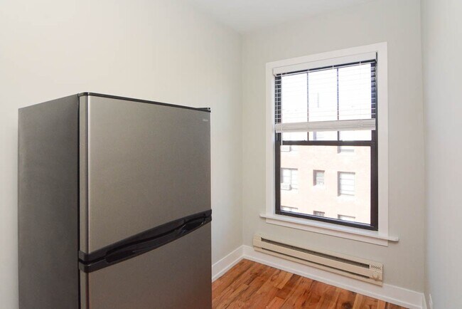 Photo - 2850 N Mildred Ave Unit J01W
