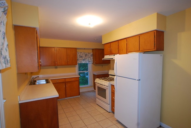 Kitchen - 146 Meadville St Unit Second Floor Apartment