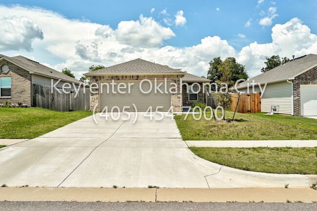 Building Photo - Discover Your Perfect Oasis: Tour Now! 3-Bedroom, 2-Bathroom Haven Blending Modern Luxury with Co...