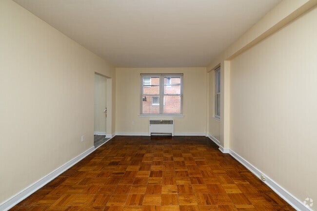 1BR, 1BA - Living space - Long Lane Apartments