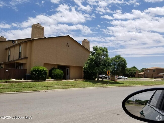 Building Photo - 8601 Memphis Dr Unit 27B Rental