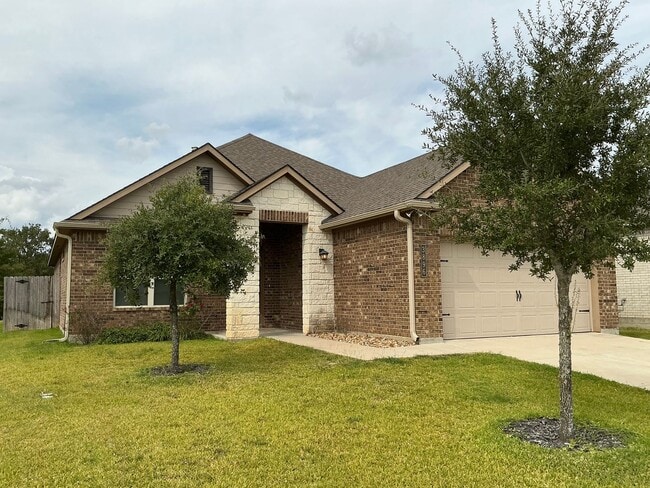 Photo - AVAILABLE NOW! 4-Bed 3-bath in Creek Meadows