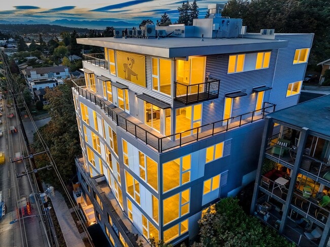 Fremont View: Modern Classic Collection - Fremont View: Modern Classic Collection Apartments