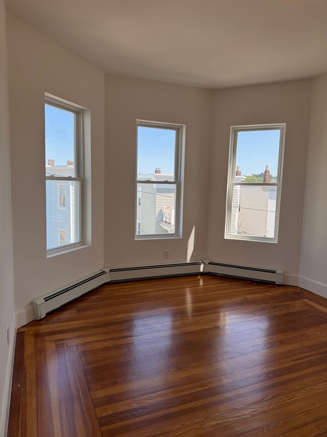 Photo - 82 Marion St