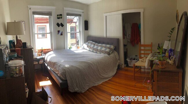Photo - 24-26 Burnham St. Unidad 2