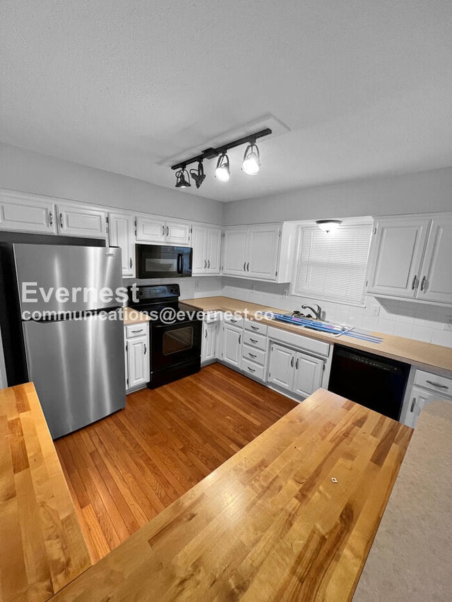 Photo - 13033 S Cardiff St