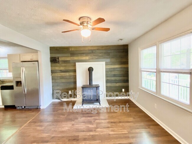 Photo - 5187 Oak Creek Cir