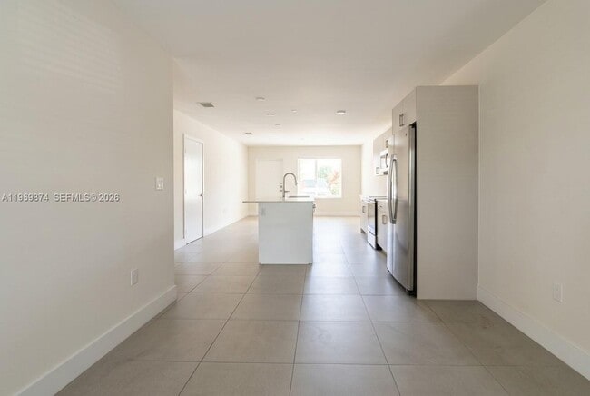 Photo - 2535 NE 193rd St Unit 3104
