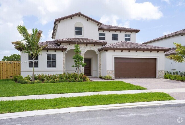 Building Photo - 2351 SE 27th Dr Rental
