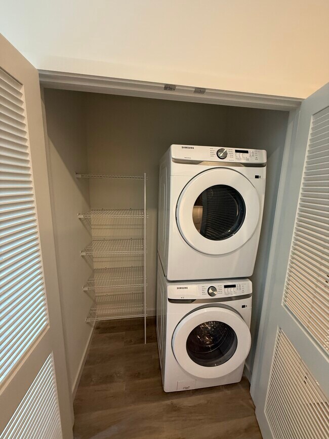 Photo - 145 NW 31st St Unit S1