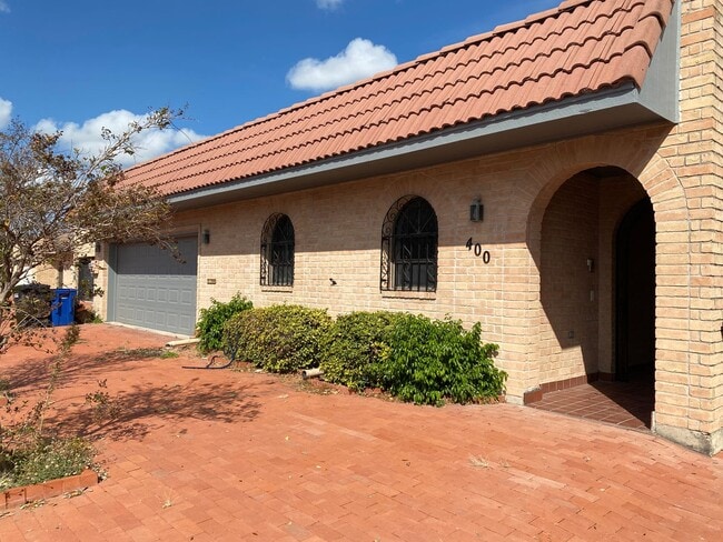 Building Photo - Beautiful 3bed/ 2bath home in Mcallen area