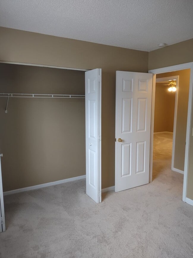 Photo - 202 Hookston Way