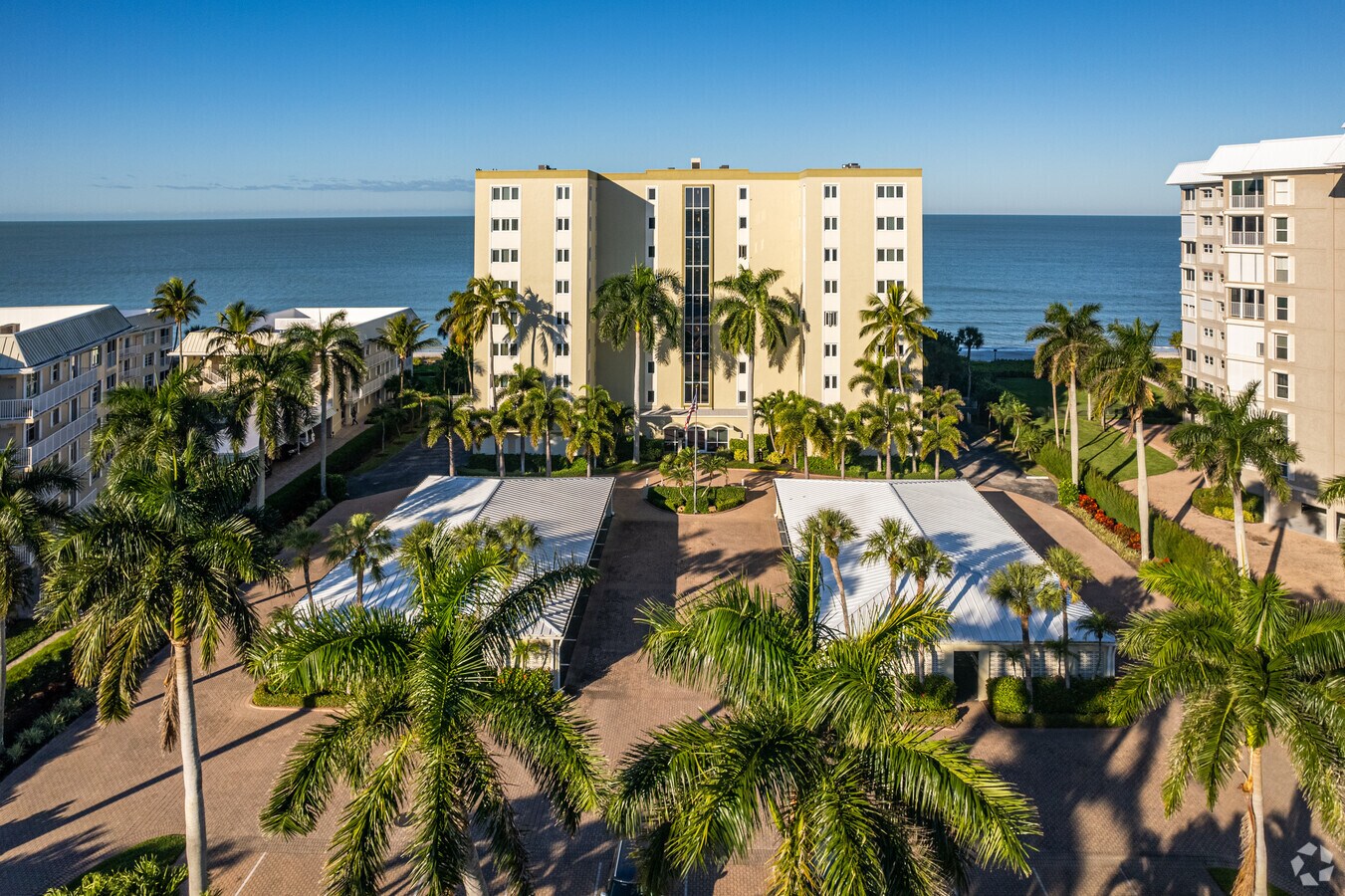 Photo - Jamaica Towers