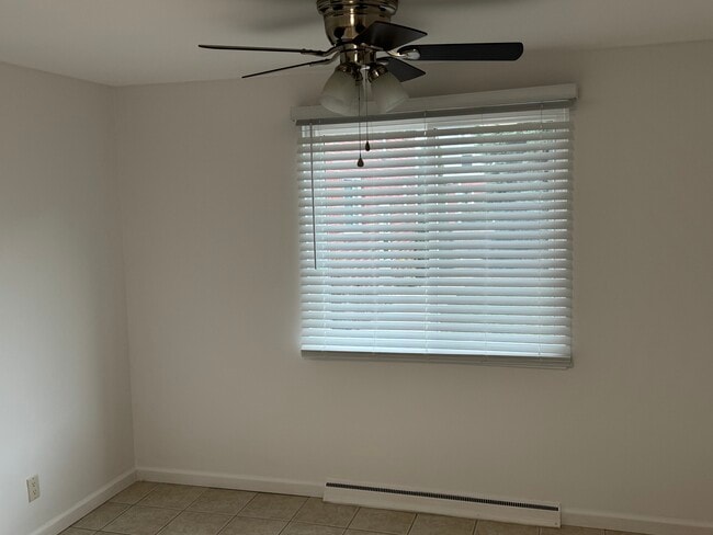 Photo - 192 Linden Ave Unit 4