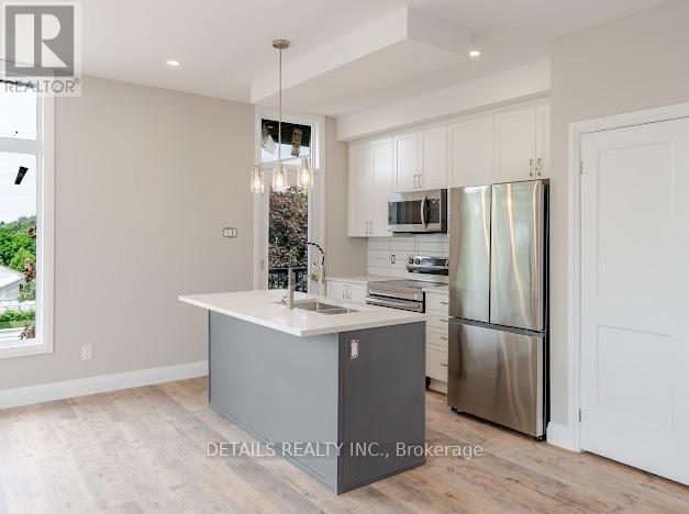 Photo - 659 Donat St