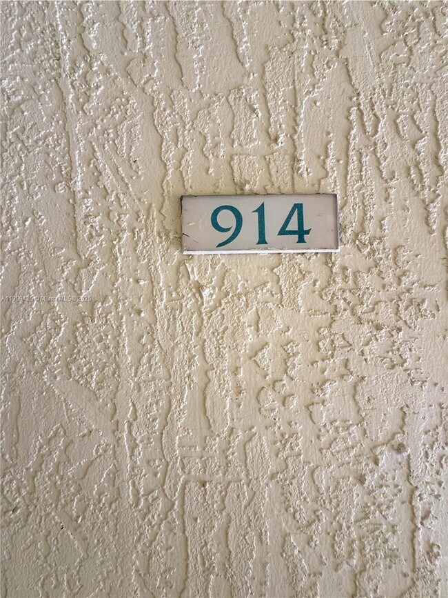 Photo - 1239 SW 46th Ave Unit 914
