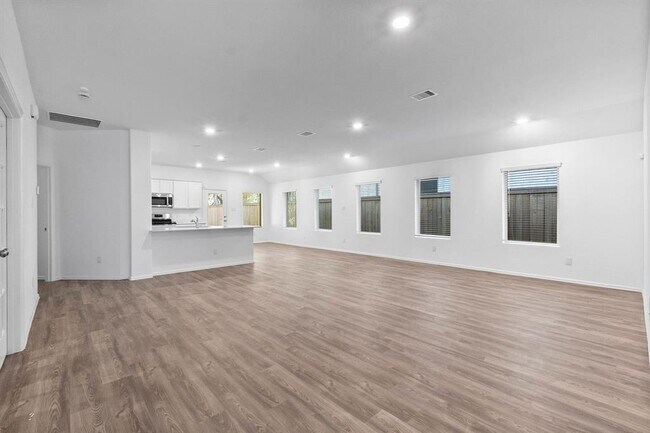 Photo - 7570 Angels Lndg Ln