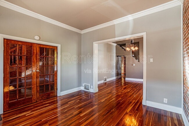 Photo - 2105 W 31st Ave