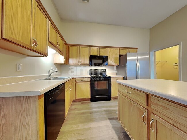 Photo - 10188 Kay Oak Cove