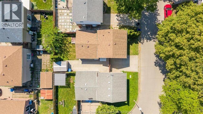 Photo - 1229 Arncliffe Pl