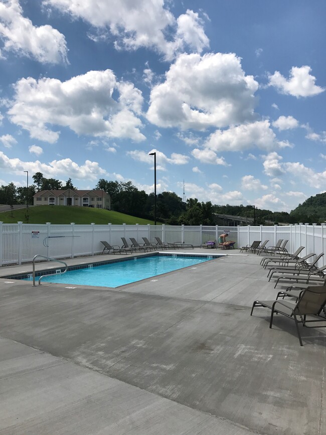 Lodgeville Estates Apartments - Bridgeport, WV | ForRent.com