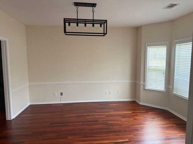 Photo - 6000 Carlow Ct SE