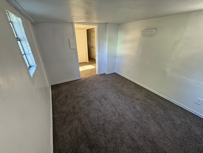 Photo - Lebanon rear