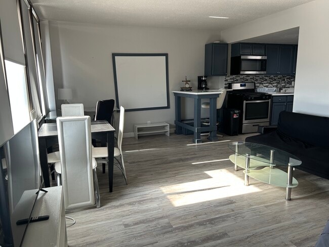 Photo - 410 W 7th St Unidad Beautiful Downtown Tulsa