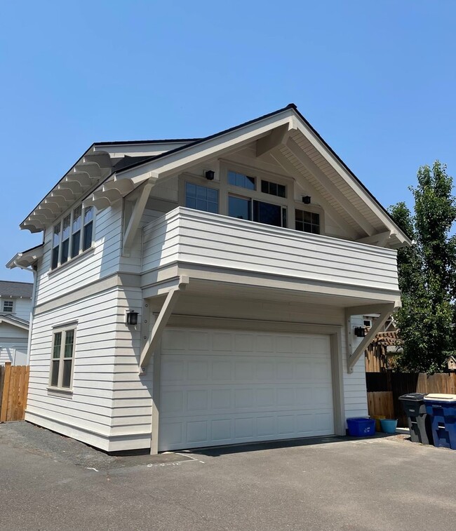 LG-1322 - LG-1322 Apartment Unit ADU
