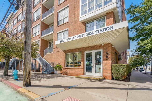 Photo - 55 Mallory Ave Unit # 69