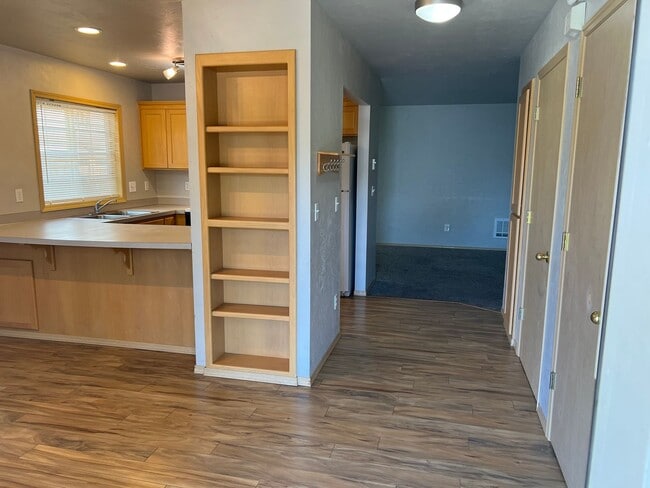 Photo - 2 bedroom apartment in a great neighborhood!