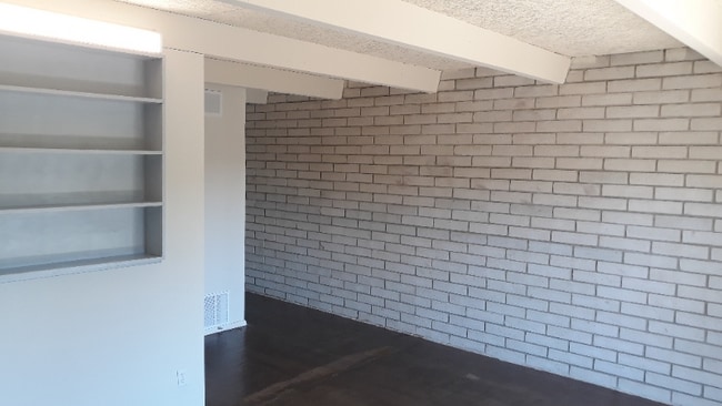 Photo - 2608 2nd Ave