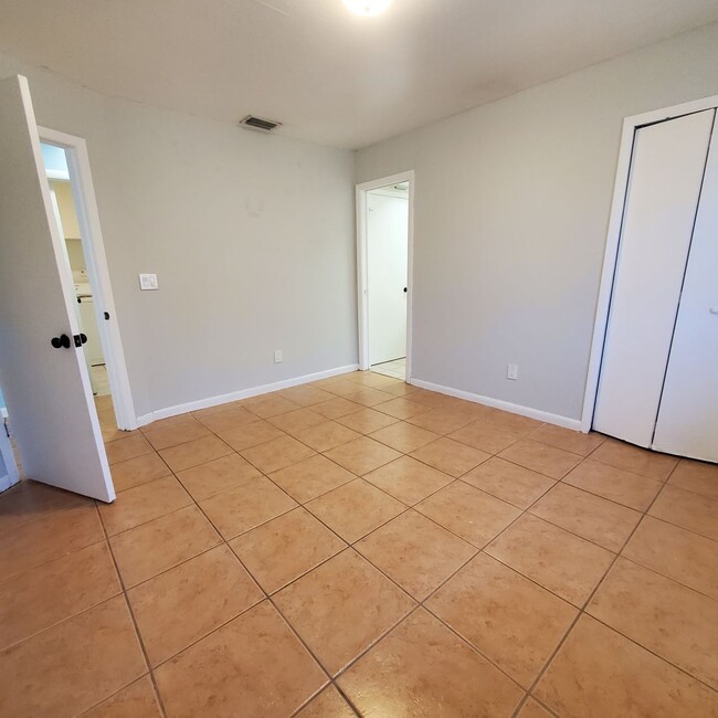 Photo - 419/421 Hancock Bridge Parkway Unit 421