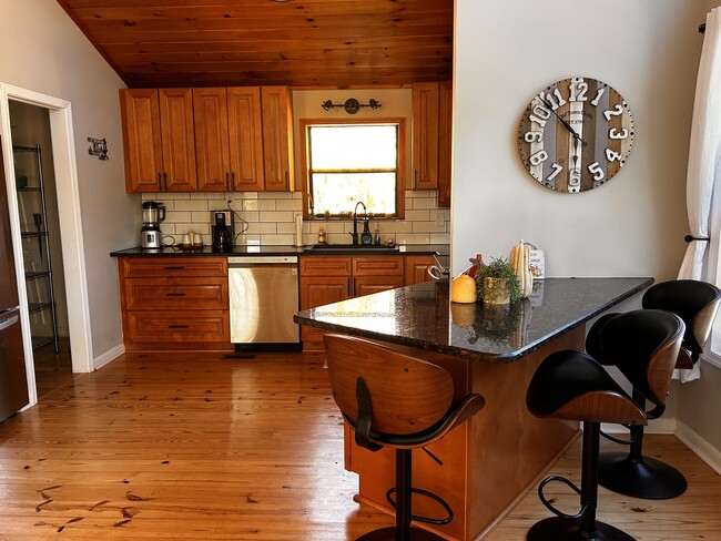 Photo - 348 Cozy Cove Hollow