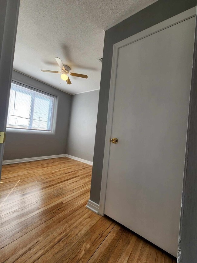 Photo - 111 W 1st St Unidad 111.5 W 1st St Apt 1