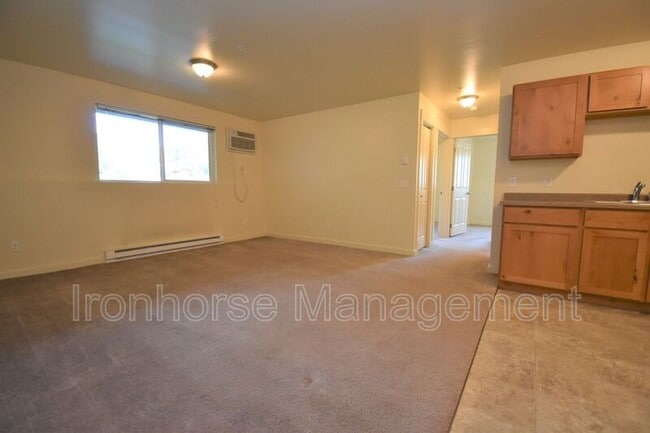 Photo - 807 W Villard St Unit #15