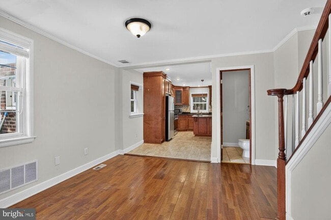 Photo - 1439 E Oxford St