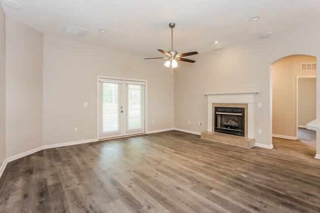 Photo - 3146 Wandering Oaks Dr